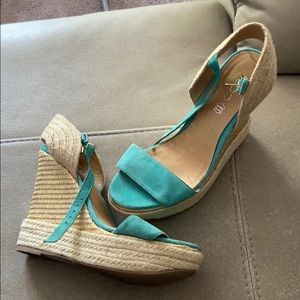 Aldo wedges